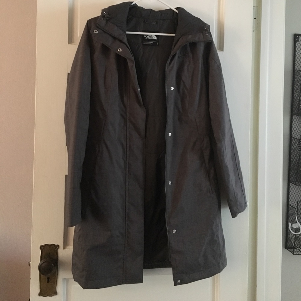 BRAND NEW NORTHFACE JACKET