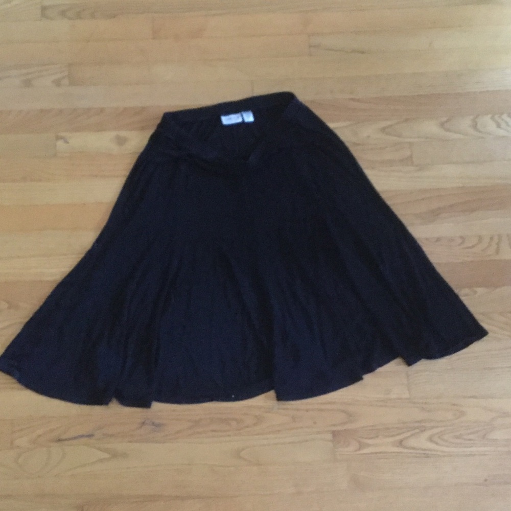 CHICOS BLACK TRAVELERS KNIT SKIRT