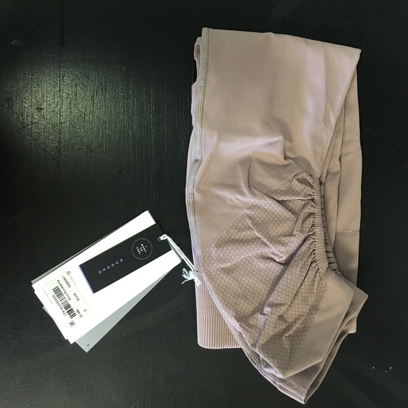 Lululemon Taryn Toomey The Class Awakening Crop - Picture 2 of 3