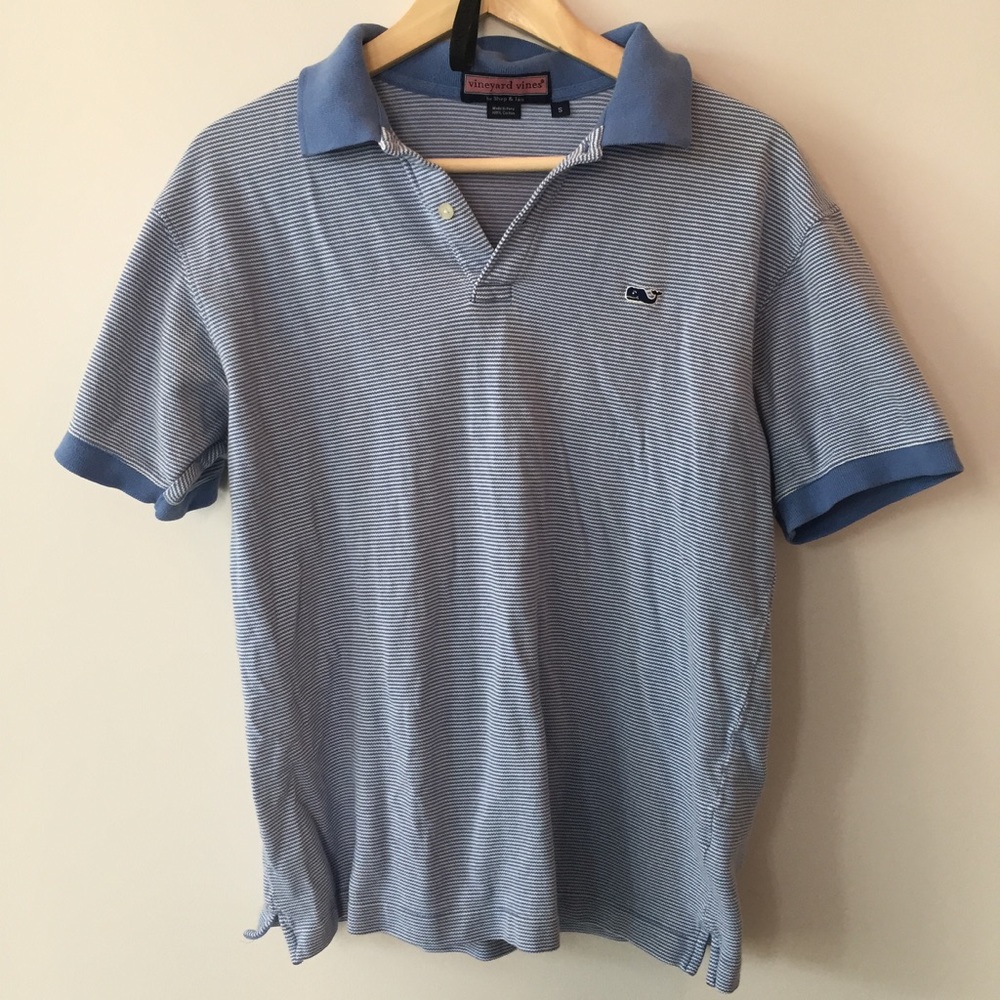 Men's Vineyard Vines Carolina Blue 👚. Size SM.