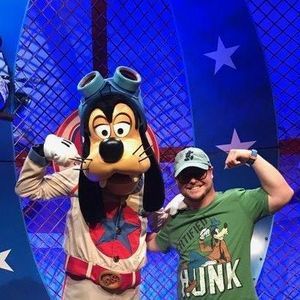 Meet your Posher, Chris