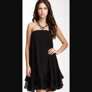 Flowy strapless black Isaac Mizrahi Dress NWT
