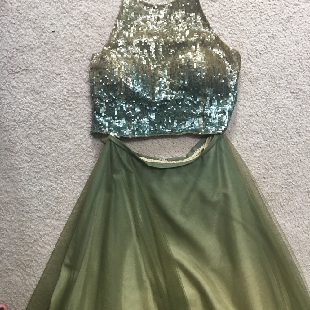 2 piece green prom dress size 6