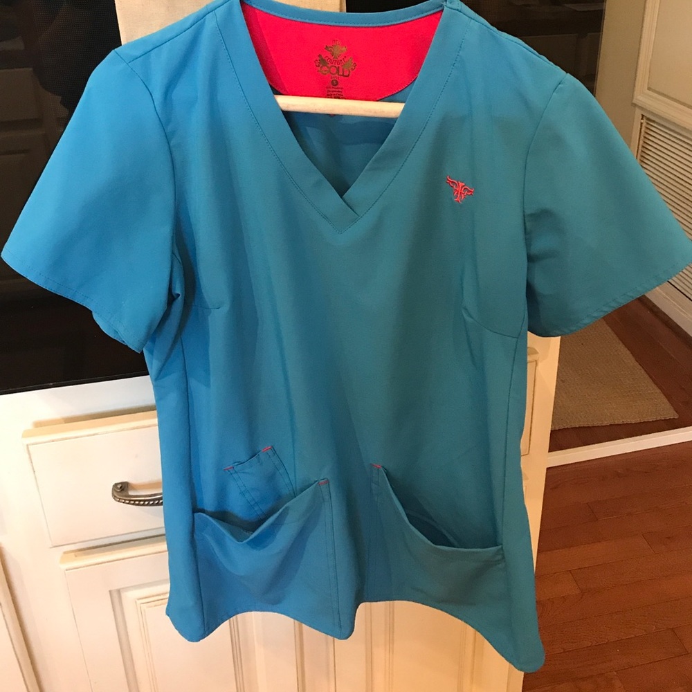 MED Gold Couture scrub set