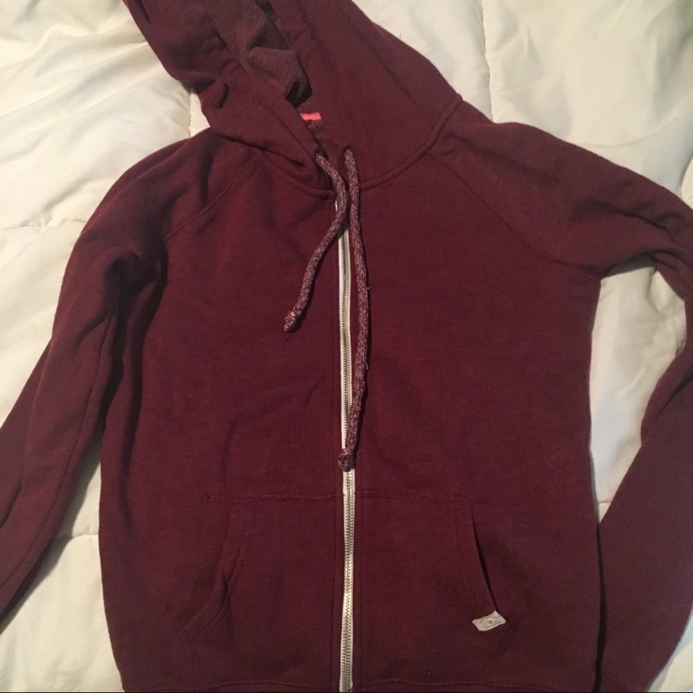 Maroon American Eagle hoodie