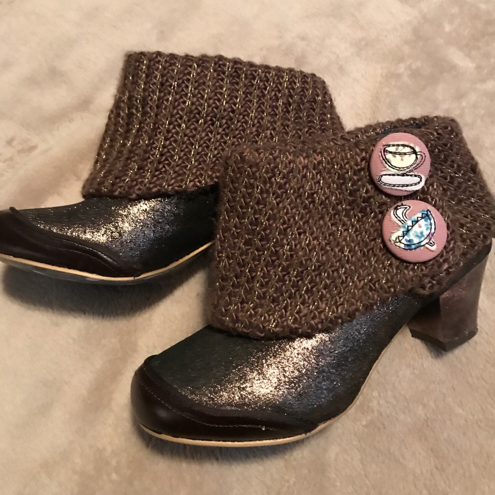 Irregular Choice Say Yes Chocolate Knit Booties