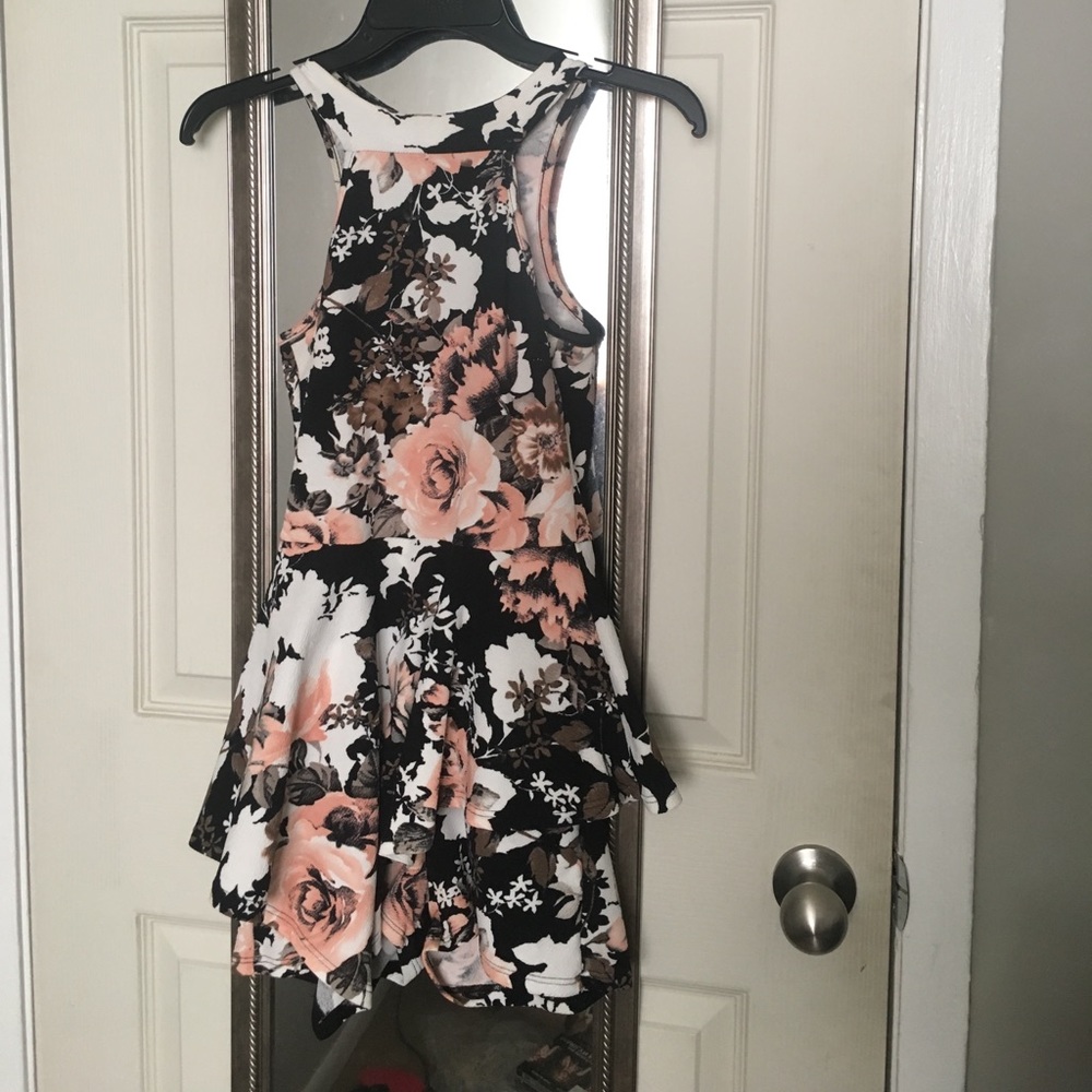 Cute Floral Black Romper w/ Skirt!🌸🌹🌺🌷