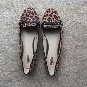 Mossimo leopard print almond toe flats