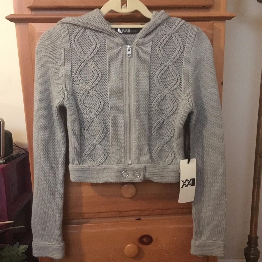Forever 21 cropped knit sweater NWT!!
