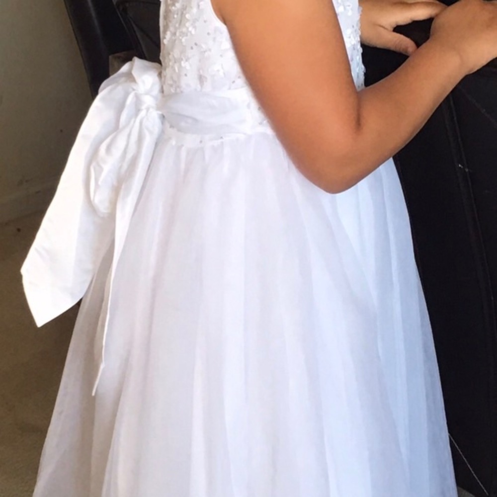 Marmellta sleeveless fit & flare flower girl dress