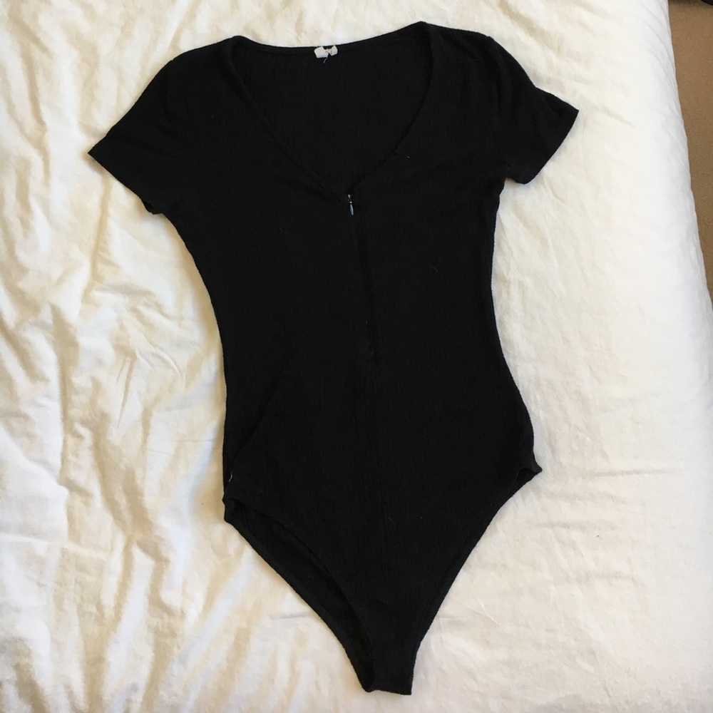 Black unitard w zipper