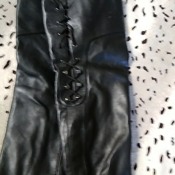 Leather boots - Picture 3 of 3