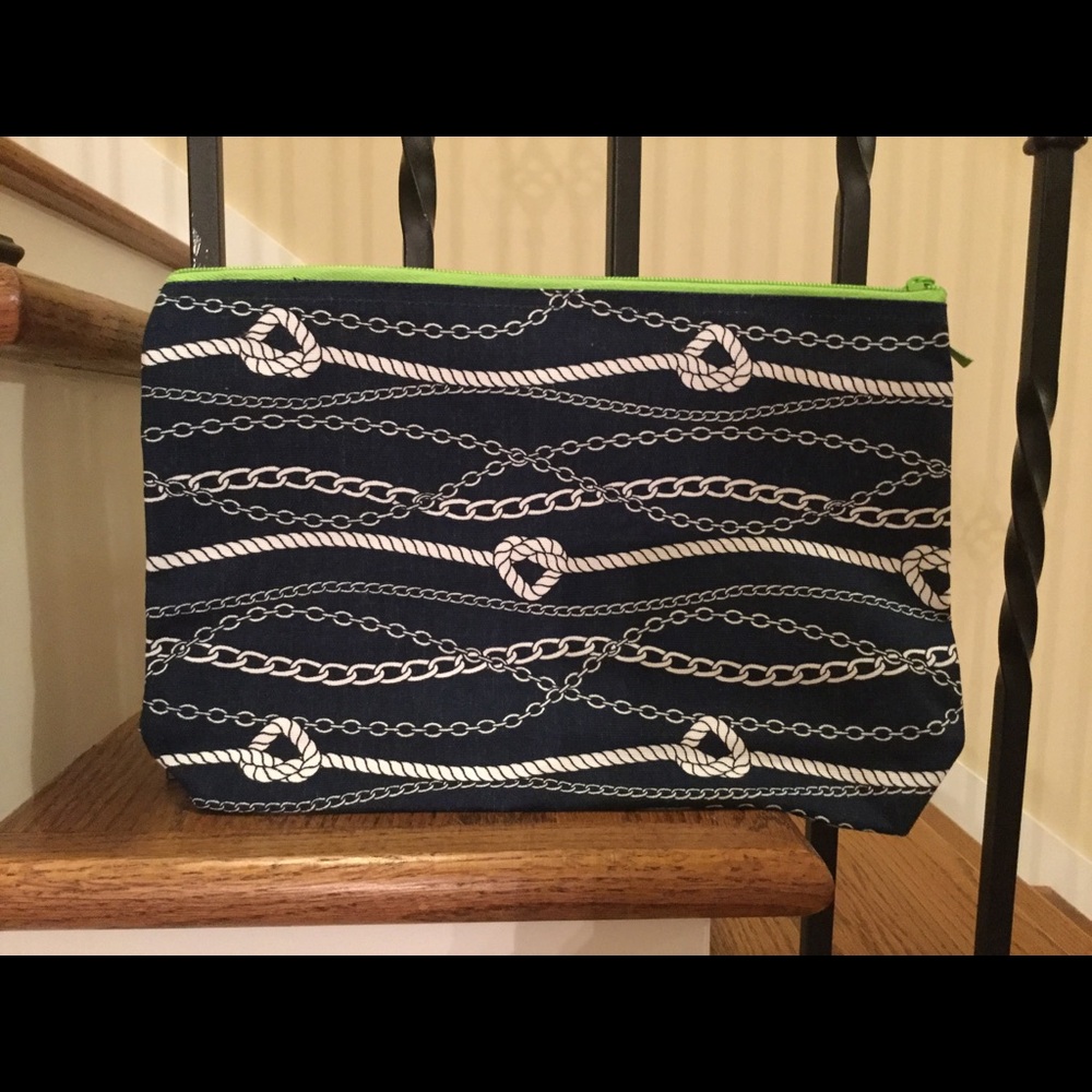 Thirty-One Chains Ahoy Zipper Pouch