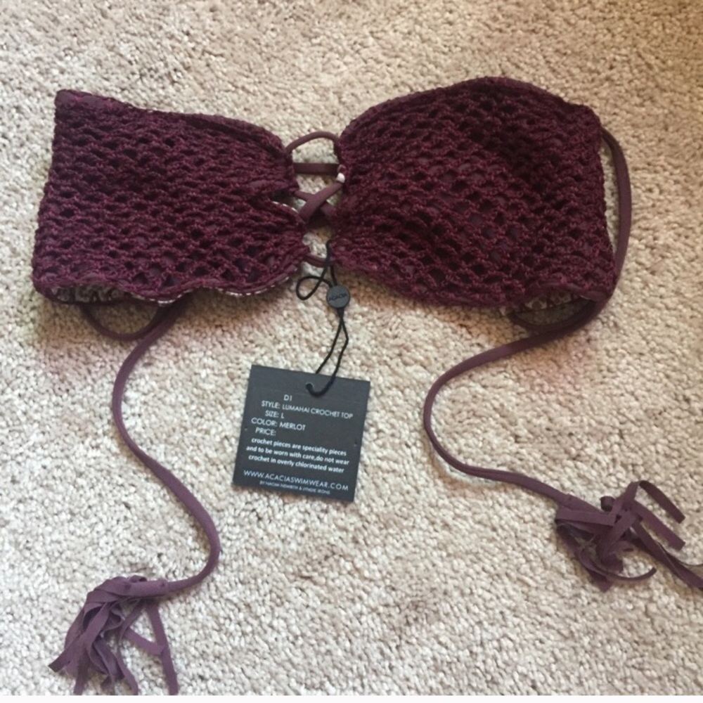ISO ACACIA MERLOT CROCHET