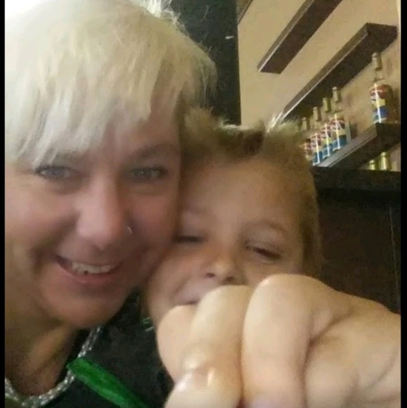 Meet your Posher, Stacy - Picture 1 of 1