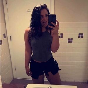 Meet your Posher, Juliana