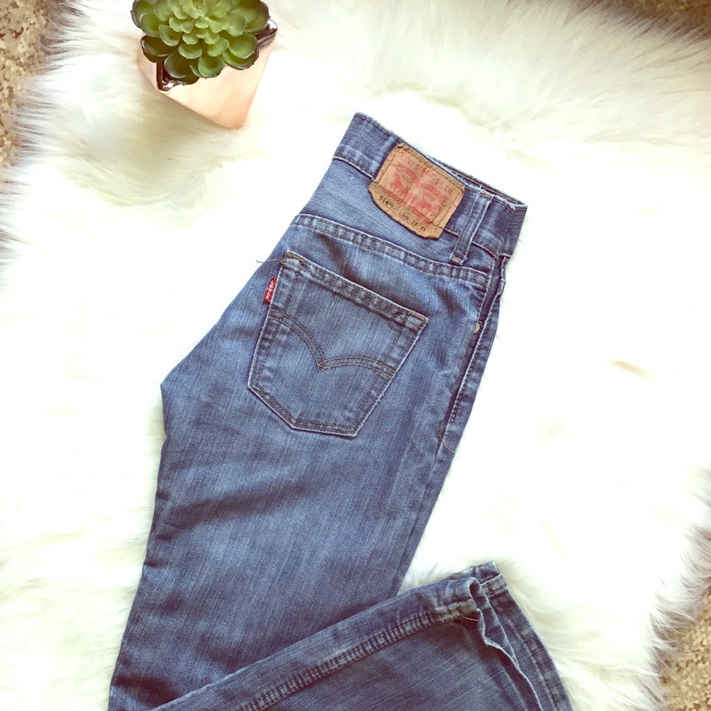 Levi 514 Straight Distressed Knee Jeans