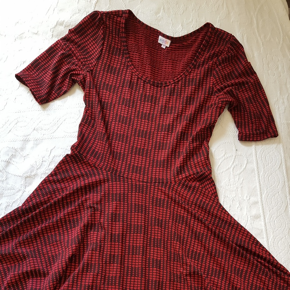 LulaRoe Red and Black Nicole 2XL dress