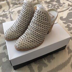 Dolce Vita ivory slip on