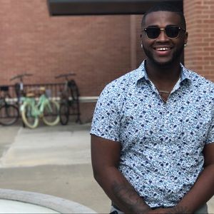 Meet your Posher, Troy