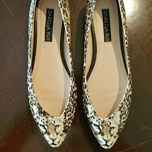 Izabella Rue cheetah print ballet flats