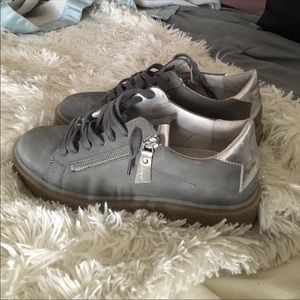 steve madden platform sneaks