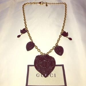 Tarina Tarantino Black&Gold Hearts + Rose necklace