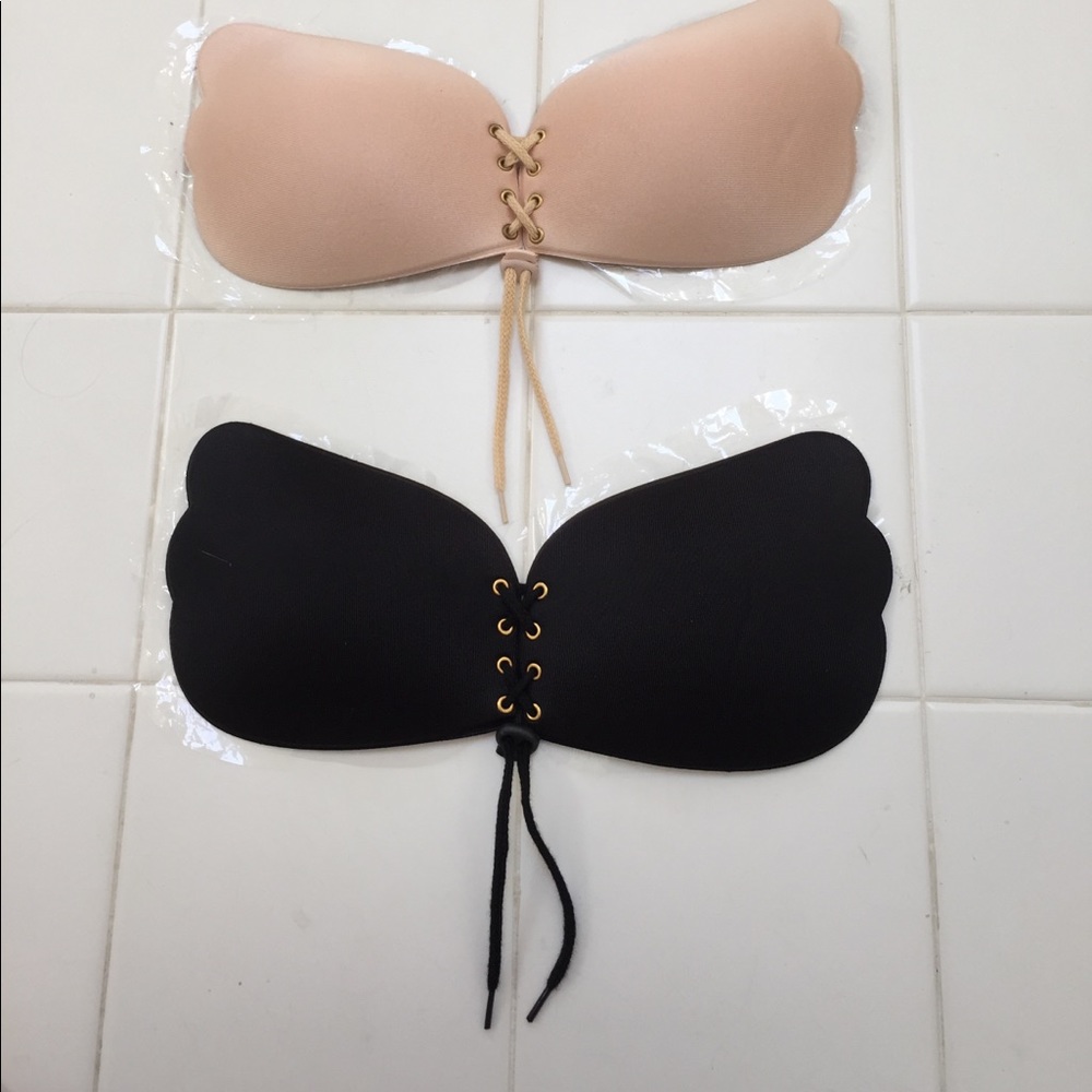 2 Self adhesive cleavage bras