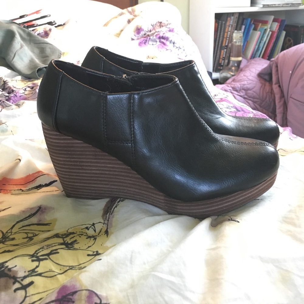 Black wedge ankle booties