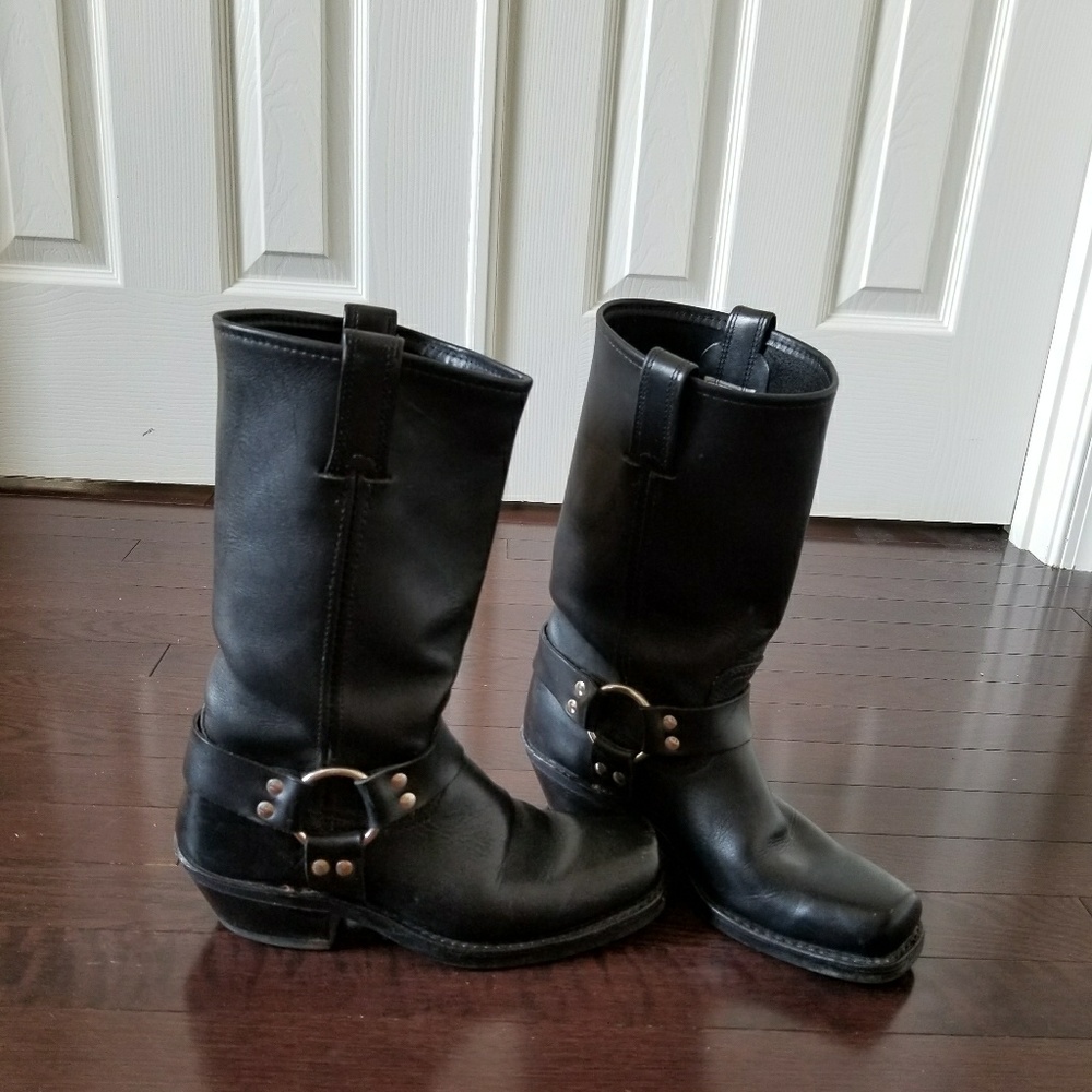 BLACK LEATHER FRYE HARNESS BOOTS