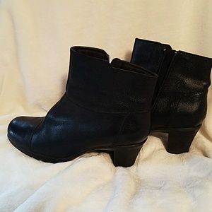 Clarks black boots