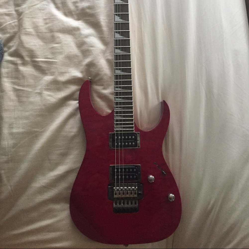 Ibanez RG 320 DXQM Trans Red Quilt Maple