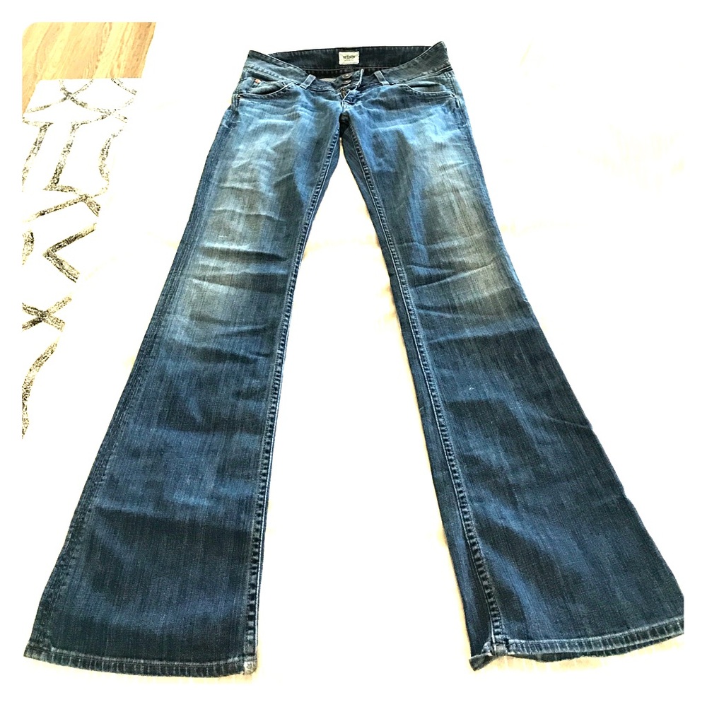 Size 26 Hudson low rise flares