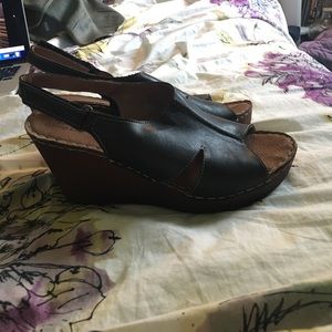Black wedge sandals