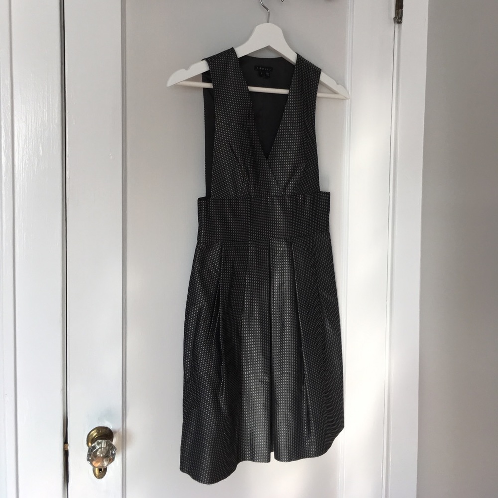 Theory, sleeveless gray dress. Size zero