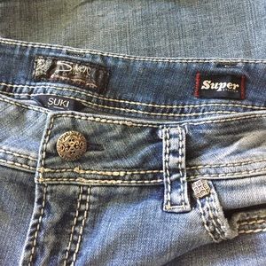 Silver Jeans Suki Mid Flare W34 / L36