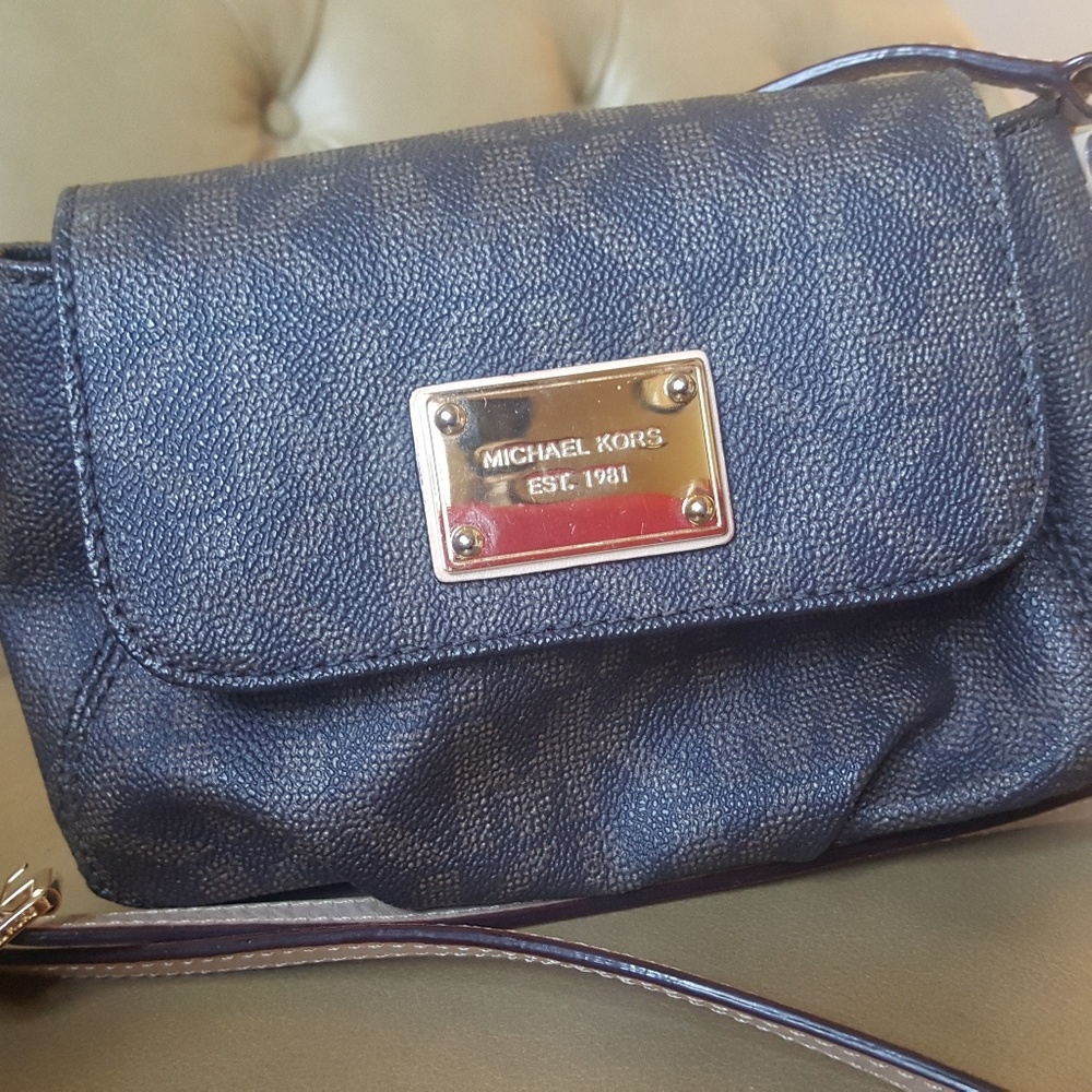 MICHAEL KORS