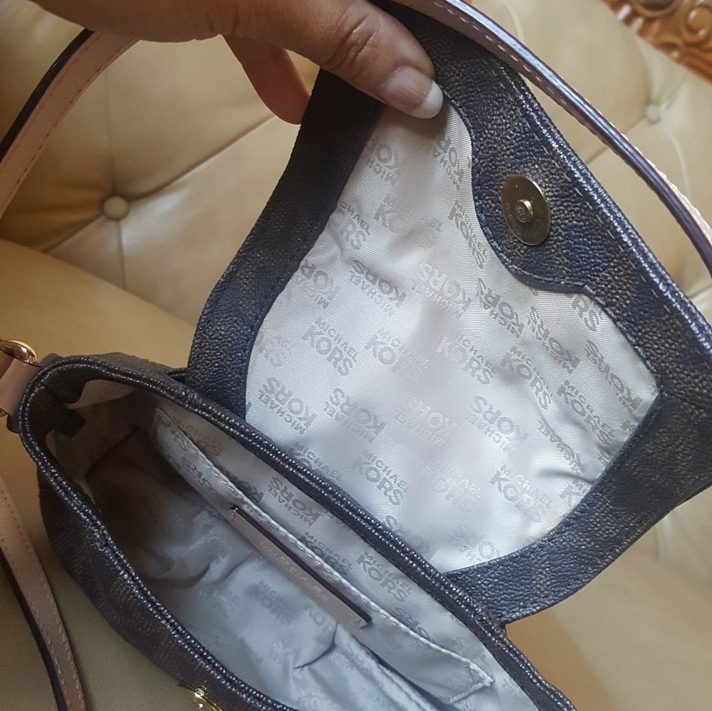 MICHAEL KORS - Picture 2 of 4