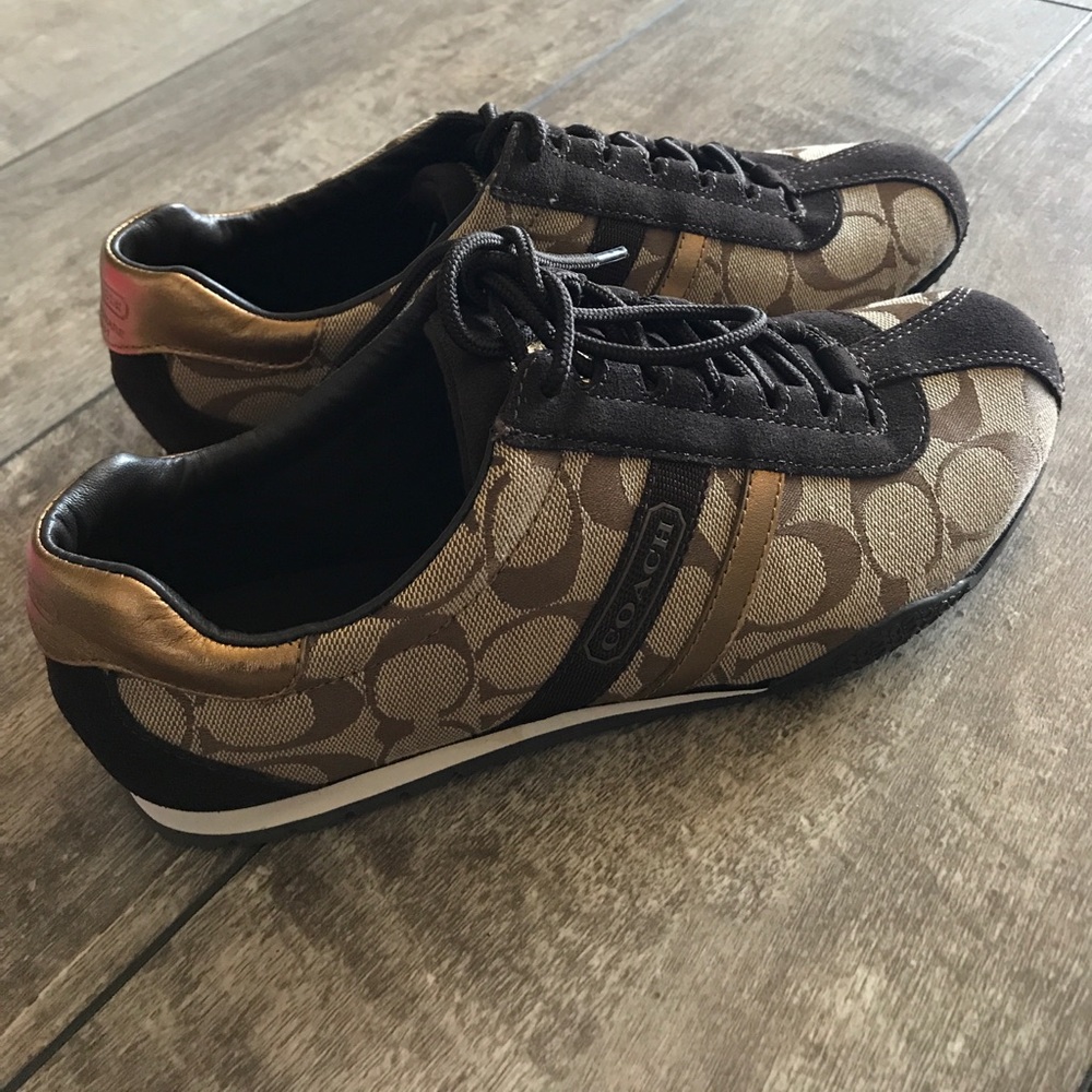 Brand new COACH size 8 Katelyn