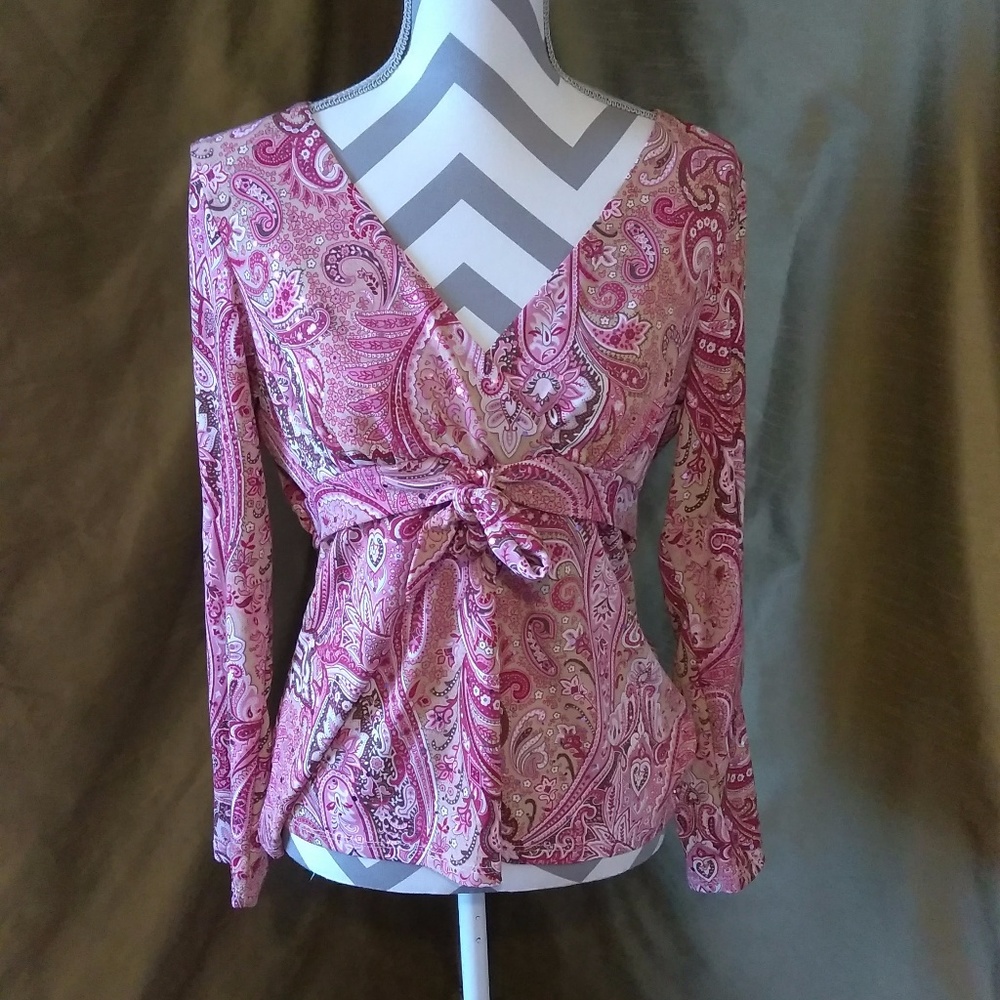 😺 Gorgeous Belted Pink Paisley Blouse w/ Sequins