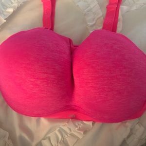 Pink VS sports bra!
