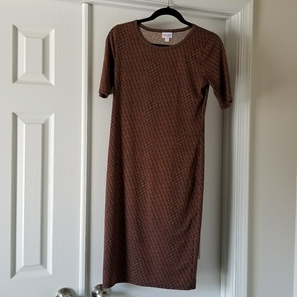 SM LULAROE JULIA NWOT