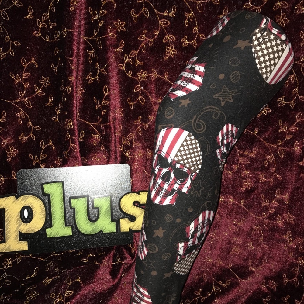 Plus size Americana skulls