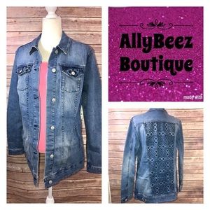Lularoe Jaxon large 14-16 Denim Jacket w/ design