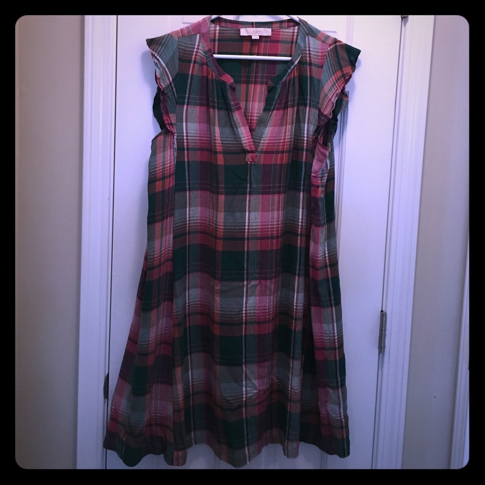 Cute LOFT plaid ruffle sleeve dress