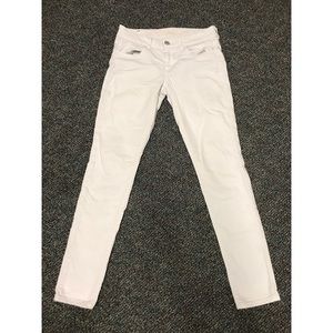 White American Eagle Skinny Jeans
