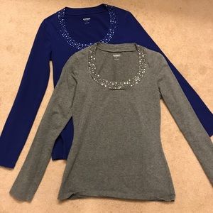 2 long sleeve shirts