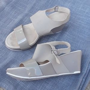 Tsubo Leather Platform Sandal Wedges