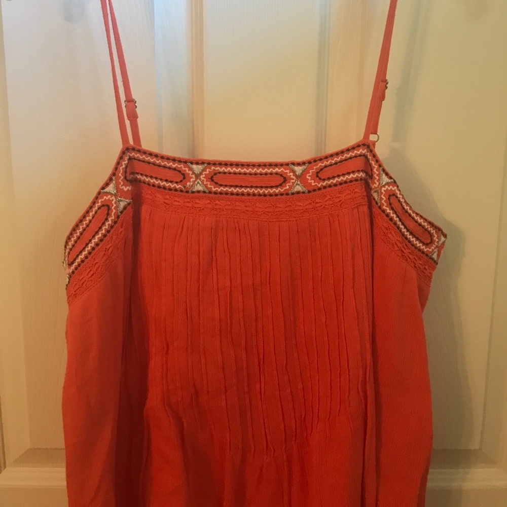 Crown and Ivy beach dress - Picture 2 of 4