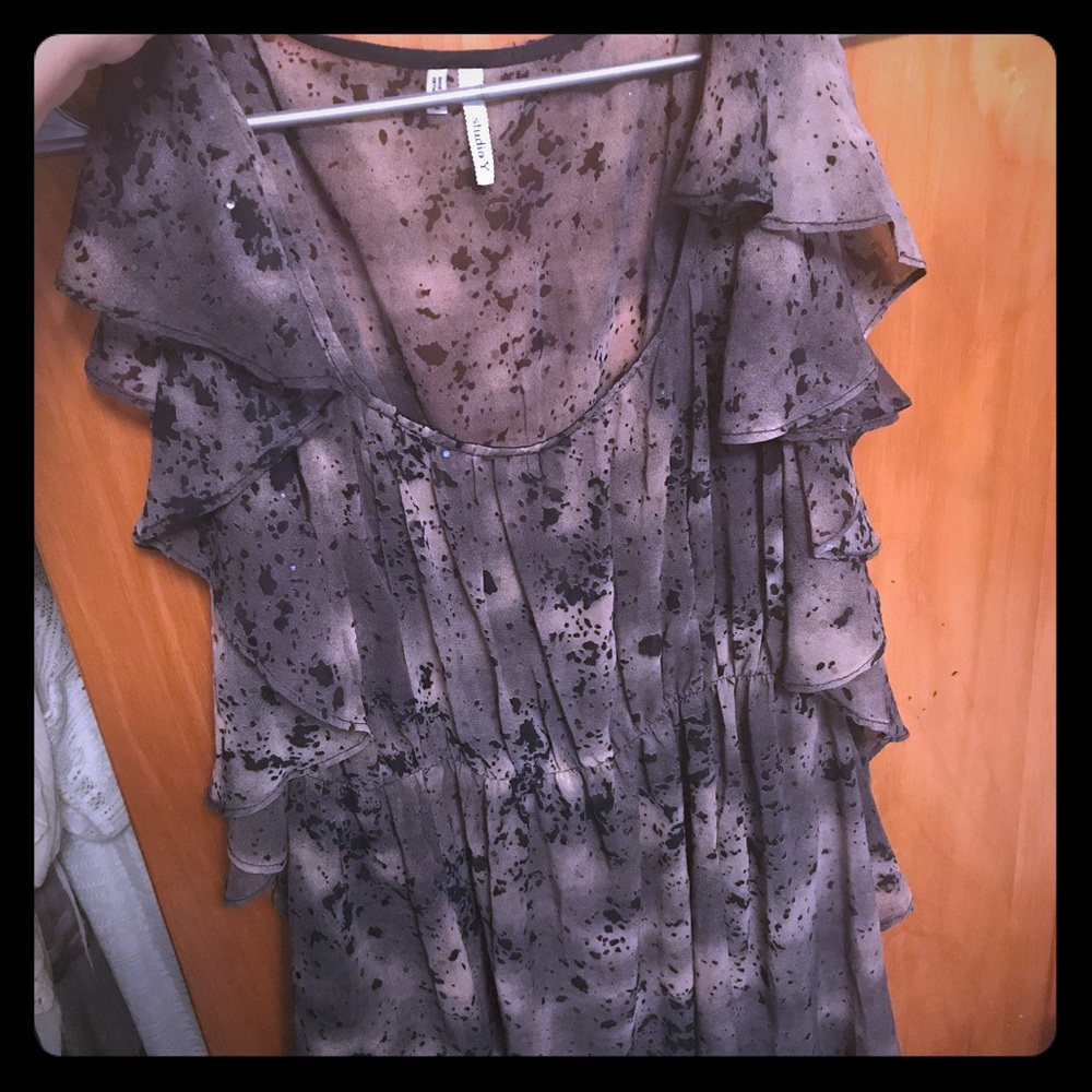 Cute short sleeved top